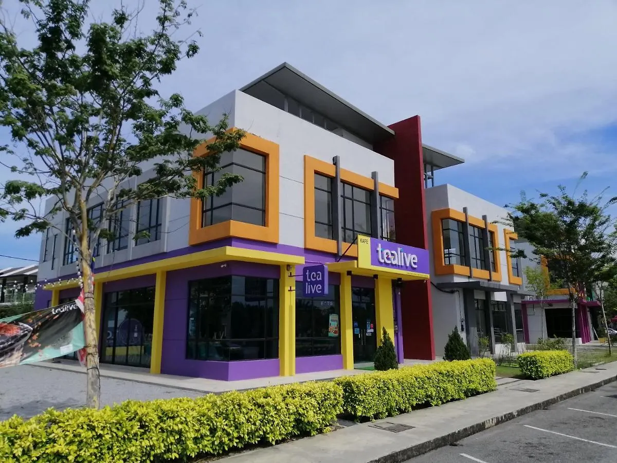 Umarharraz Homestay#Malay Family Staycation#Peaceful And Spacious#Netflix N Youtube#Pool For Kids Malacca 0*,